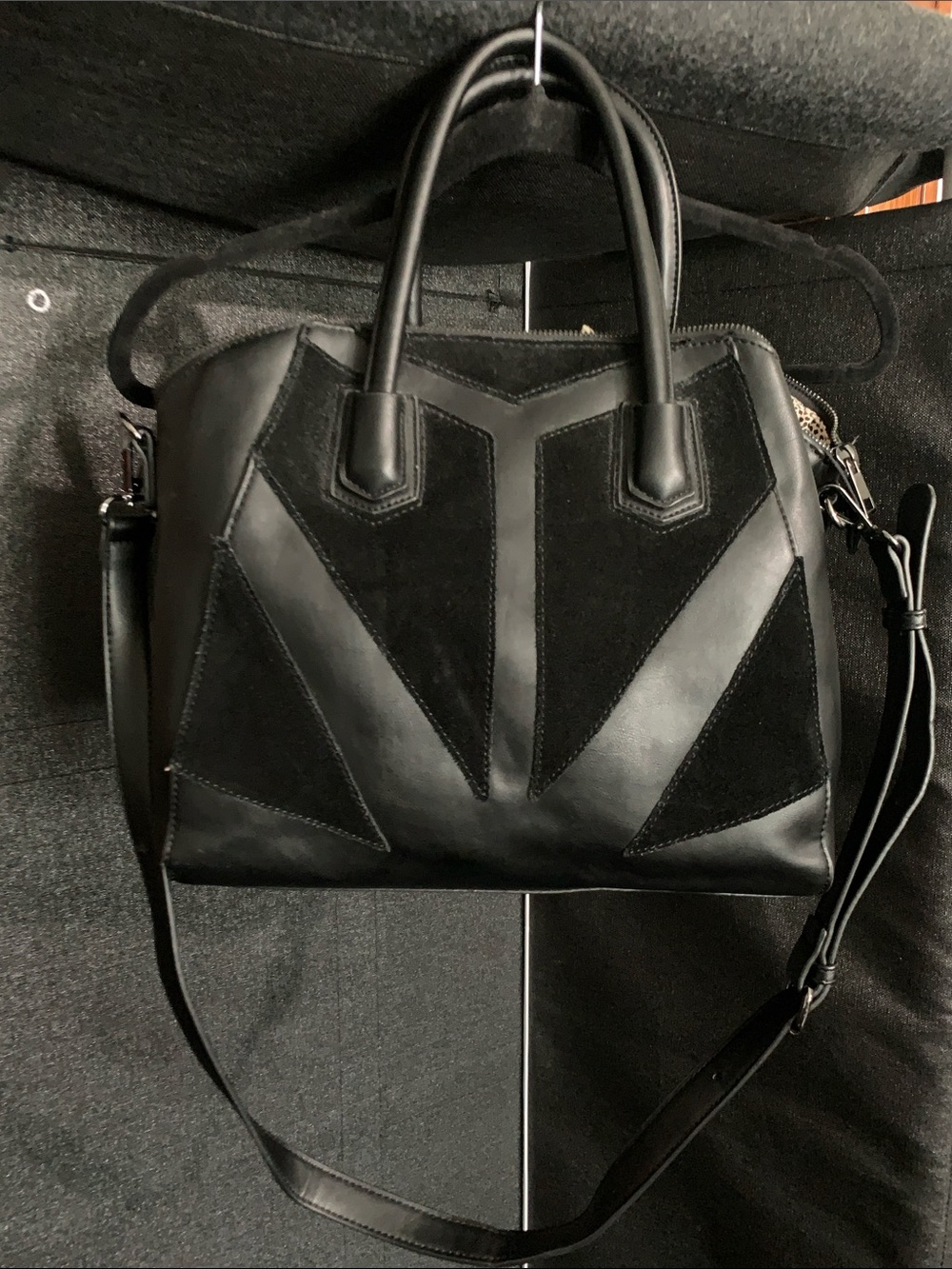 #561 Black Leather & Suede Messenger Tote - women’s